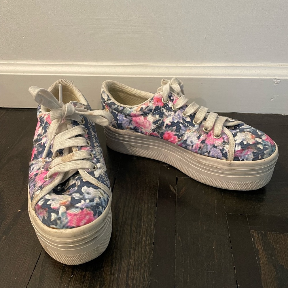 JC Play floral platform sneakers